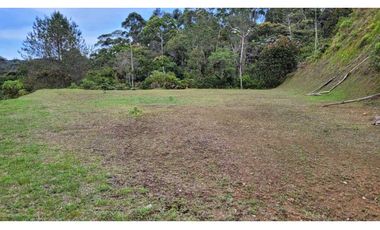 Venta de Lote En El Retiro