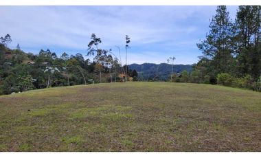 Venta de Lote En El Retiro