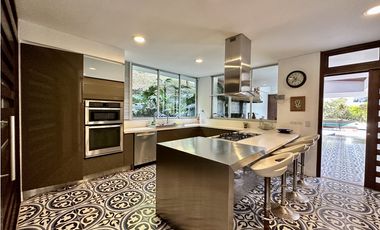 Venta de Casa Campestre en El Escobero Envigado