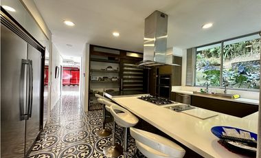 Venta de Casa Campestre en El Escobero Envigado