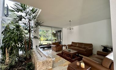 Venta de Casa Campestre en El Escobero Envigado