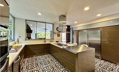 Venta de Casa Campestre en El Escobero Envigado