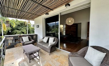 Venta de Casa Campestre en El Escobero Envigado