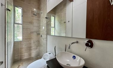 Venta de Casa Campestre en El Escobero Envigado