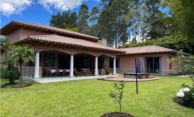 Venta de Casa Campestre en Llanogrande en Rionegro