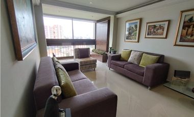 Apartamento en venta en zona exclusiva de Laureles suramericana!