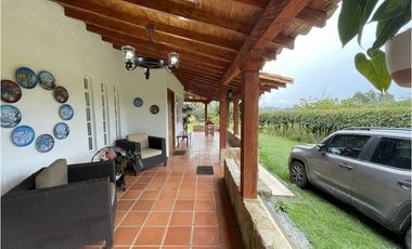 Hermosa finca en la Vía Rionegro - El Carmen