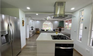Hermosa finca en la Vía Rionegro - El Carmen