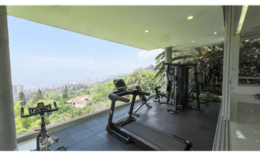 Venta de Casa en Unidad Cerrada en El Poblado