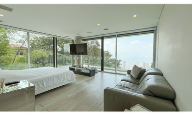 Venta de Casa en Unidad Cerrada en El Poblado