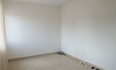 CASA AMPLIA EN BRISAS DEL GOLF VILLAS DEL TIBER 300M2