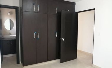 CASA AMPLIA EN BRISAS DEL GOLF VILLAS DEL TIBER 300M2