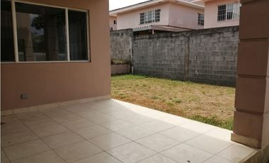 CASA AMPLIA EN BRISAS DEL GOLF VILLAS DEL TIBER 300M2