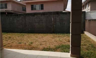 CASA AMPLIA EN BRISAS DEL GOLF VILLAS DEL TIBER 300M2