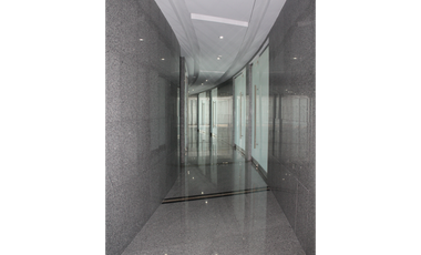 ALQUILER OFICINAS EL DORADO TUMBA MUERTO 42 M2 GOLDEN POINT CON VISTA