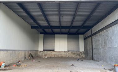 ALQUILER Y VENTA DE GALERAS EN MILLA 8 1250m2 & 1600m2