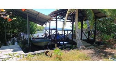 VENDO FINCA DE 7HA CON SALIDA AL MAR
