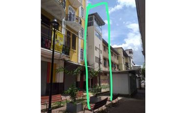 VENTA EDIFICIO  EN CASCO ANTIGUO CON LOCALES DE 3 NIVELES