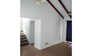 SE VENDE CASA EN VILLA EL ESPAÑOL