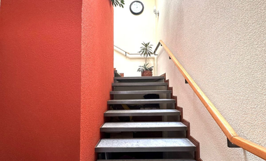 Venta de Casa para oficina en esquina en calle 20 Sur, El Mirador