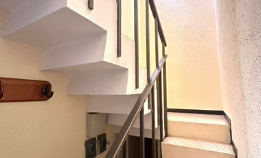 Venta de Casa para oficina en esquina en calle 20 Sur, El Mirador