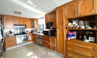 Venta de Casa para oficina en esquina en calle 20 Sur, El Mirador