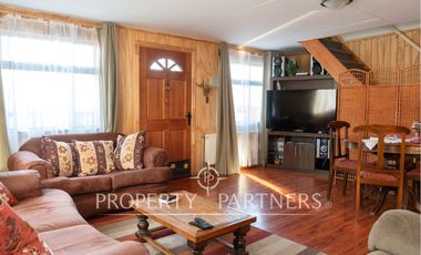 Casa en sector residencial a pasos de Costanera en Punta Arenas