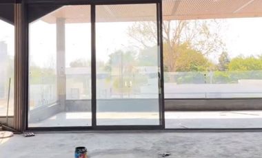 local comercial en plaza santa rosa en saltillo