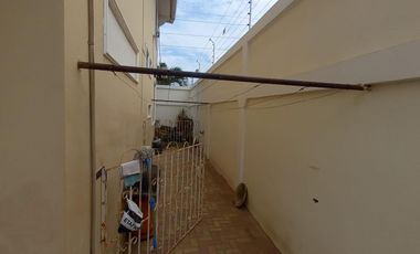 VENTA DE CASA AMPLIA ESQUINERA EN SALINAS SECTOR SOLYMAR (CMC)