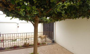 VENTA DE CASA AMPLIA ESQUINERA EN SALINAS SECTOR SOLYMAR (CMC)