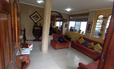 VENTA DE CASA AMPLIA ESQUINERA EN SALINAS SECTOR SOLYMAR (CMC)