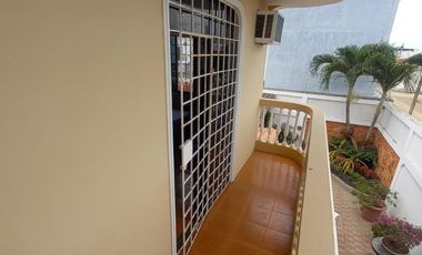 VENTA DE CASA AMPLIA ESQUINERA EN SALINAS SECTOR SOLYMAR (CMC)