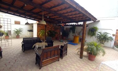 VENTA DE CASA AMPLIA ESQUINERA EN SALINAS SECTOR SOLYMAR (CMC)