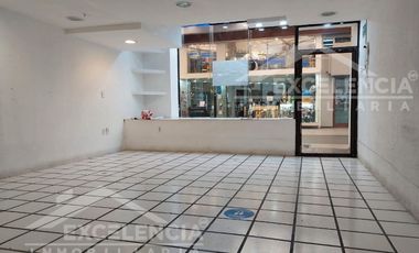 RENTA DE LOCAL COMERCIAL EN PLAZA ESCALA