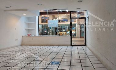 RENTA DE LOCAL COMERCIAL EN PLAZA ESCALA
