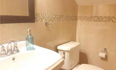 CASA CLAYTON SENDEROS CAMINO DE CRUCES LINEA BLANCA