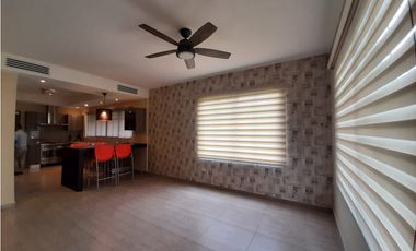 CASA CLAYTON SENDEROS CAMINO DE CRUCES LINEA BLANCA