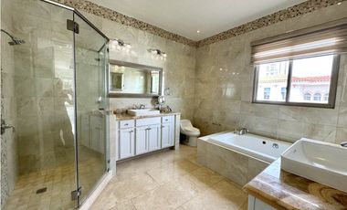 FAIRWAY ESTATES - SANTA MARIA