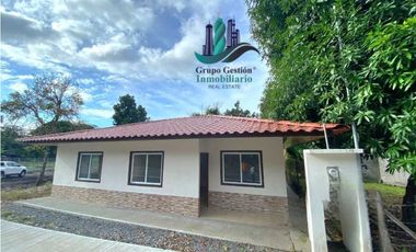 VENDO CASA NUEVA EN LOTE DE 1895M2