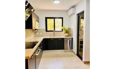 VENTA APARTAMENTO EN CLAYTON EMBASSY VILLAGE DE 201 M2