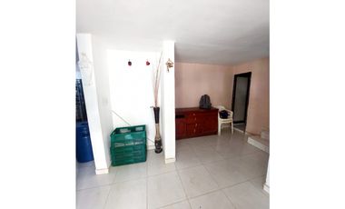 VENTA DE CASA  PARA INVERSIÓN EN MARGEN IZQUIERDA DE MONTERA