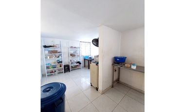 VENTA DE CASA  PARA INVERSIÓN EN MARGEN IZQUIERDA DE MONTERA