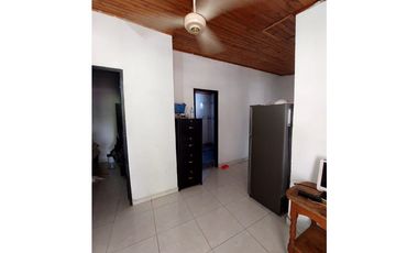 VENTA DE CASA  PARA INVERSIÓN EN MARGEN IZQUIERDA DE MONTERA