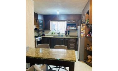 CASA EN VENTA ROBLE SAN NICOLAS DE LOS GARZA