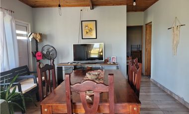 Casa de 2 dormitorios con pileta en La Mansa, para vivir y descansar!