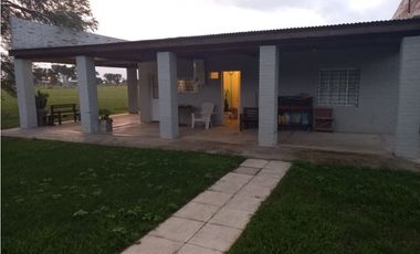 Casa de 2 dormitorios con pileta en La Mansa, para vivir y descansar!