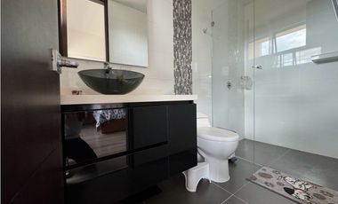 Bajo!  casa campestre unifamiliar en conjunto en venta en cajica. .