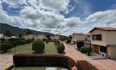 Bajo!  casa campestre unifamiliar en conjunto en venta en cajica. .