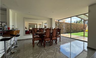 Bajo!  casa campestre unifamiliar en conjunto en venta en cajica. .