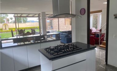 Bajo!  casa campestre unifamiliar en conjunto en venta en cajica. .